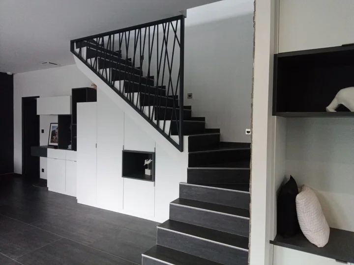 Garde-corps graphique d’escalier — vue 1