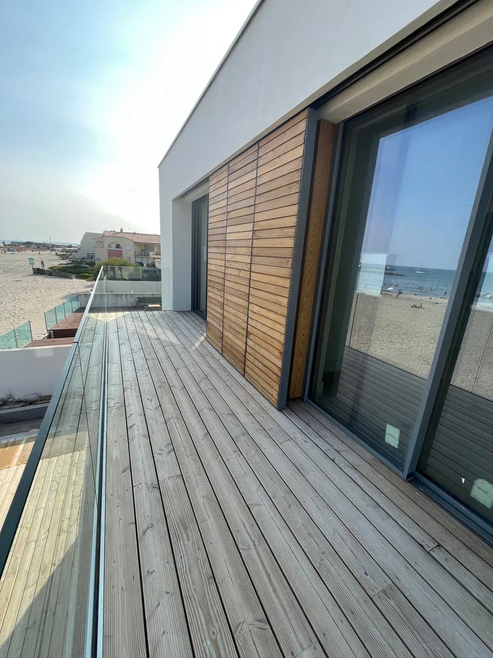 Une terrasse ouverte sur la vue — vue 1